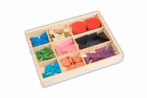 Drewniane symbole gramatyczne w pudełku - pomoce Montessori