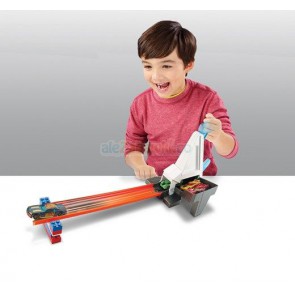 Hot Wheels DWW94 Zestaw do rozbudowy Toru z autkiem MATTEL DNH84